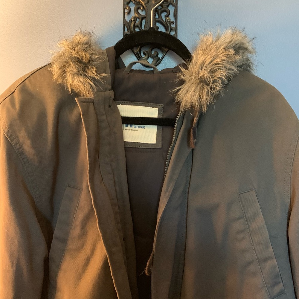 Old Navy Men’s Winter Jacket - Medium Tall Size